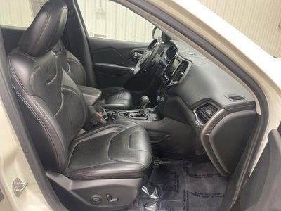 2019 Jeep Cherokee Overland