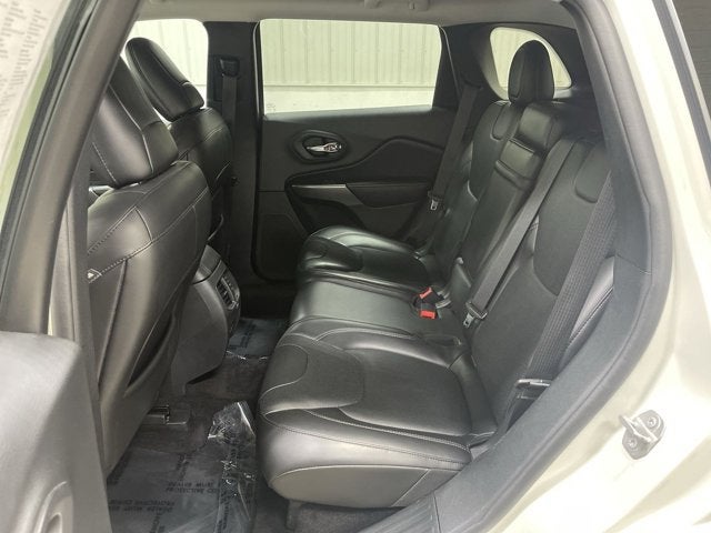 2019 Jeep Cherokee Overland