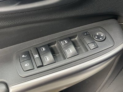 2019 Jeep Cherokee Overland