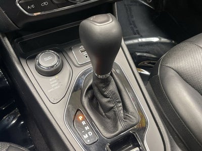 2019 Jeep Cherokee Overland