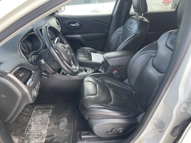 2019 Jeep Cherokee Overland