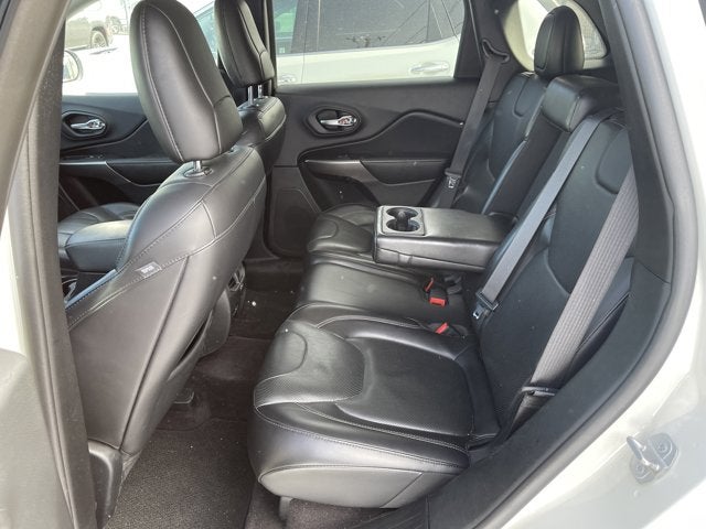 2019 Jeep Cherokee Overland