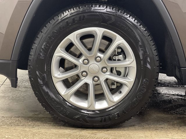 2021 Jeep Grand Cherokee Laredo