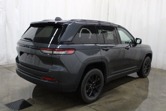 2024 Jeep Grand Cherokee Altitude