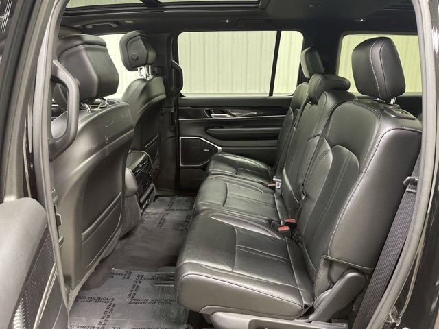 2023 Jeep Wagoneer L Base