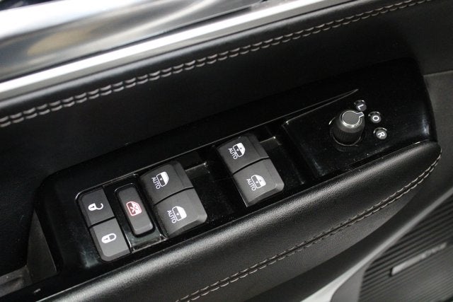 2023 Jeep Wagoneer L Base