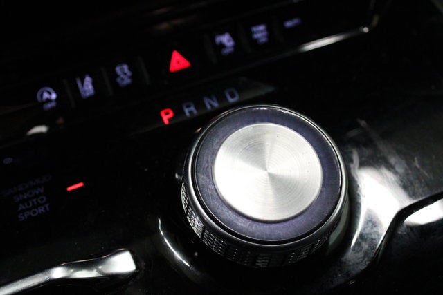 2023 Jeep Wagoneer L Base