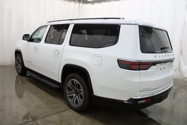 2023 Jeep Wagoneer L Base