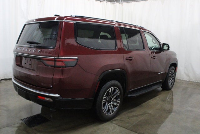 2024 Jeep Wagoneer Base