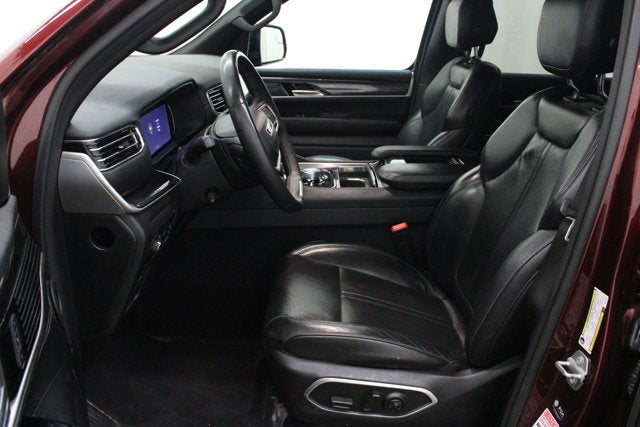 2024 Jeep Wagoneer Base