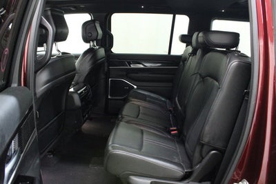 2024 Jeep Wagoneer Base