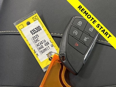 2025 GMC Acadia Elevation