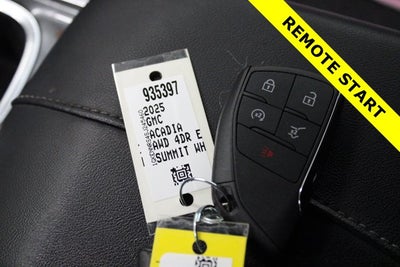 2025 GMC Acadia Elevation