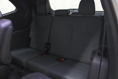 2025 GMC Acadia AT4