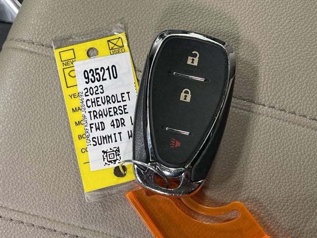 2023 Chevrolet Traverse LS