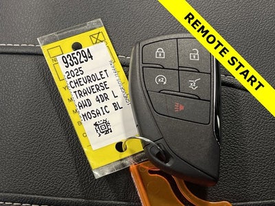 2025 Chevrolet Traverse 2LT