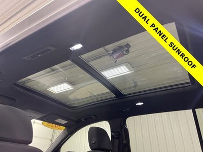 2025 Chevrolet Traverse 2LT