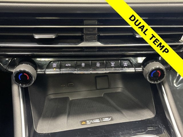 2025 Chevrolet Traverse 2LT