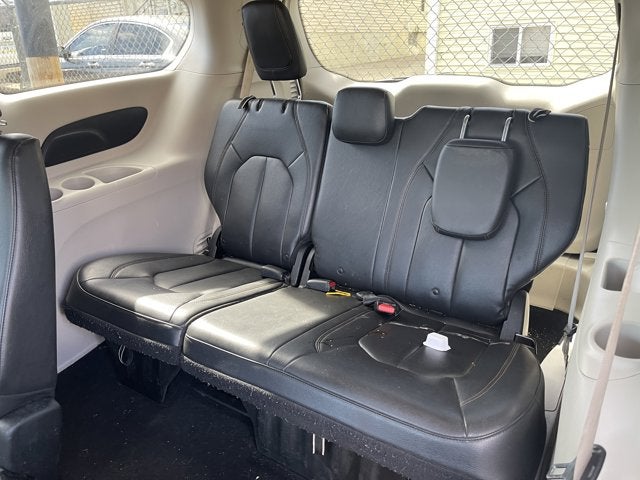 2017 Chrysler Pacifica Touring L