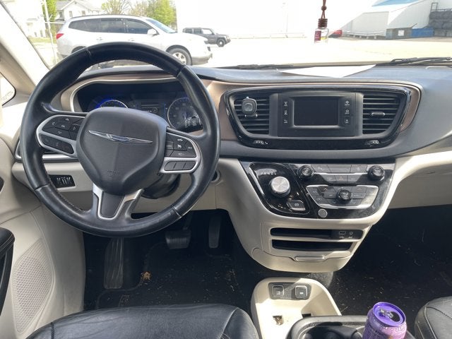 2017 Chrysler Pacifica Touring L