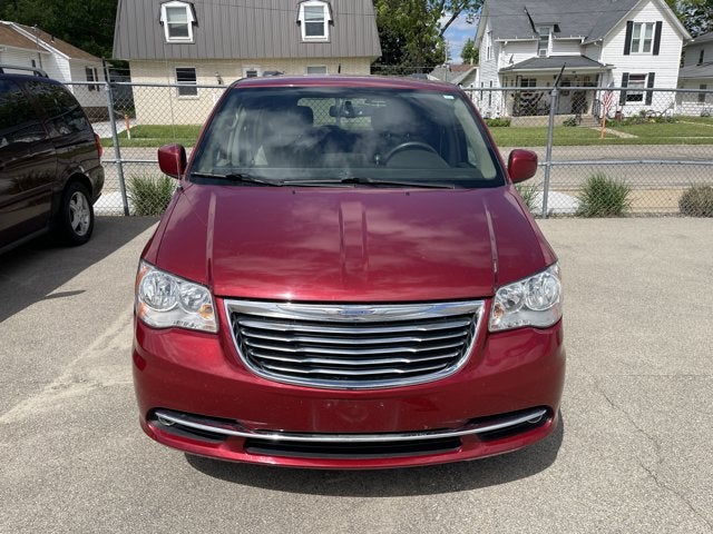 2016 Chrysler Town & Country Touring