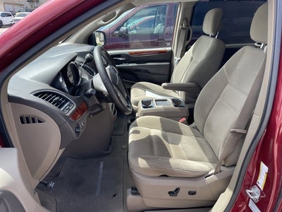2016 Chrysler Town & Country Touring