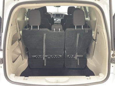 2024 Chrysler Voyager LX