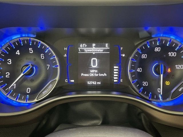 2024 Chrysler Voyager LX