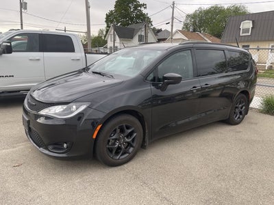 2020 Chrysler Pacifica Touring L Plus