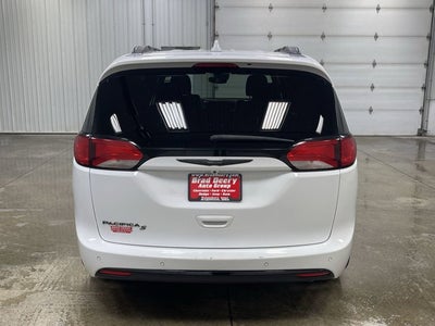 2018 Chrysler Pacifica Touring L Plus