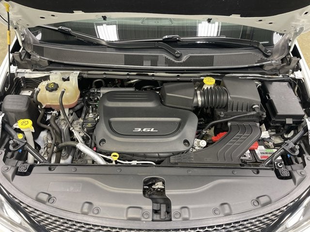 2018 Chrysler Pacifica Touring L Plus