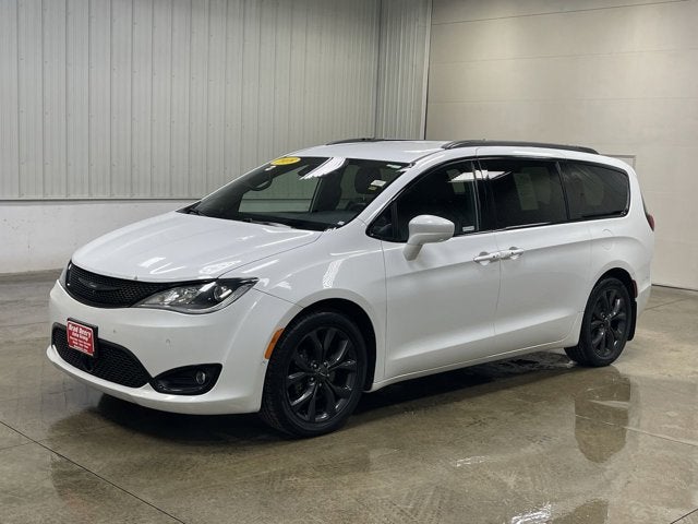 2018 Chrysler Pacifica Touring L Plus