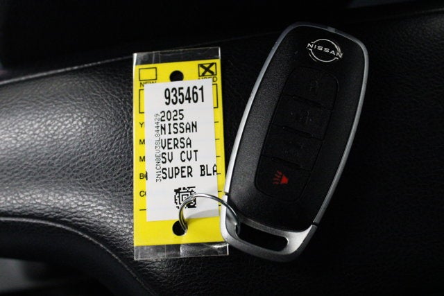 2025 Nissan Versa SV