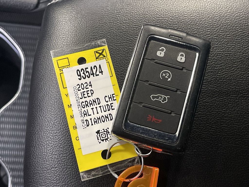 2024 Jeep Grand Cherokee Altitude