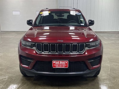 2023 Jeep Grand Cherokee Laredo 4X4