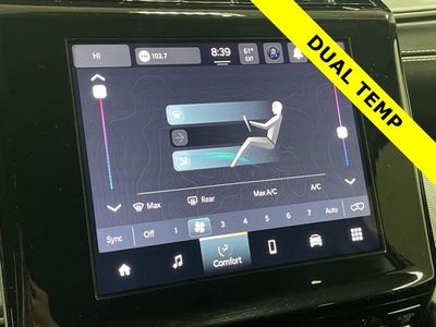 2023 Jeep Grand Cherokee Laredo 4X4