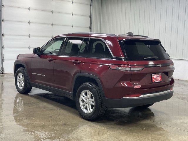 2023 Jeep Grand Cherokee Laredo 4X4