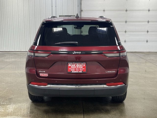 2023 Jeep Grand Cherokee Laredo 4X4
