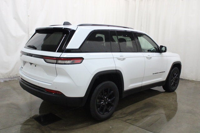 2025 Jeep Grand Cherokee Altitude 4X4