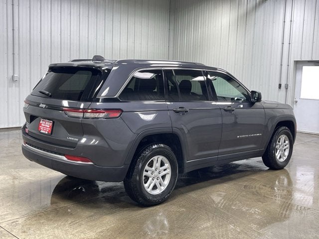 2024 Jeep Grand Cherokee Laredo 4X4