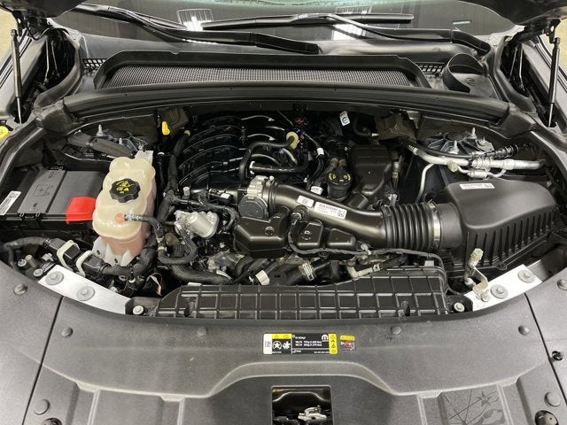2024 Jeep Grand Cherokee Laredo 4X4