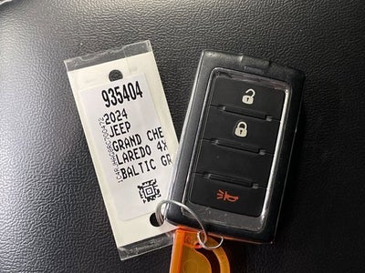 2024 Jeep Grand Cherokee Laredo 4X4