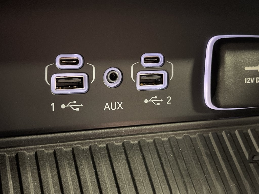 2027 Jeep Grand Cherokee Laredo Altitude