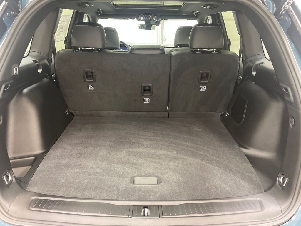 2027 Jeep Grand Cherokee Limited Reserve