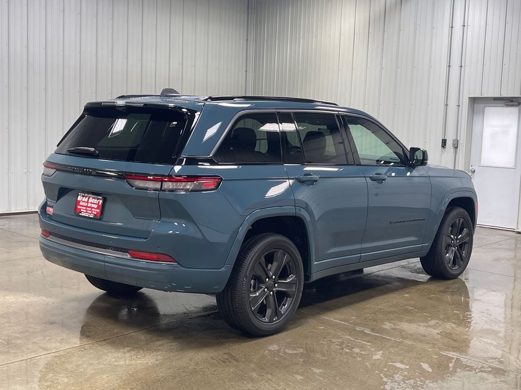 2027 Jeep Grand Cherokee Limited Reserve