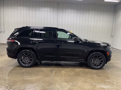 2025 Jeep Grand Cherokee Summit