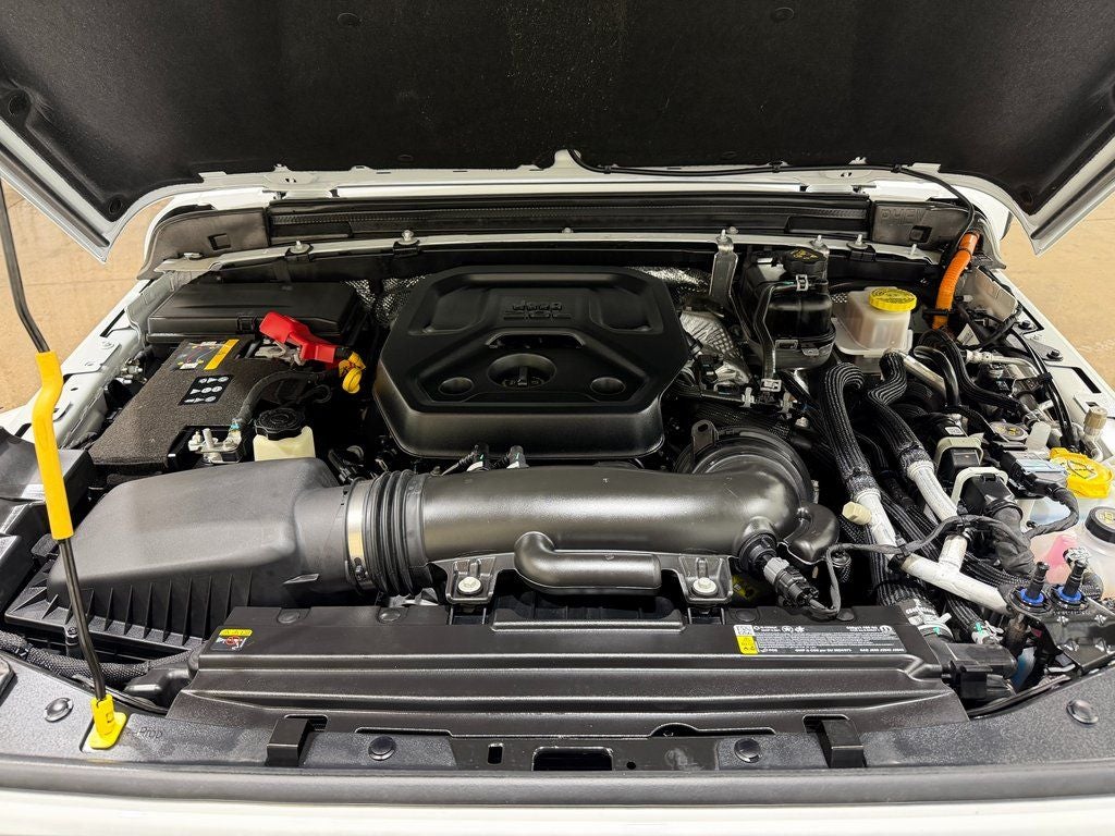 2025 Jeep Wrangler Sahara 4xe