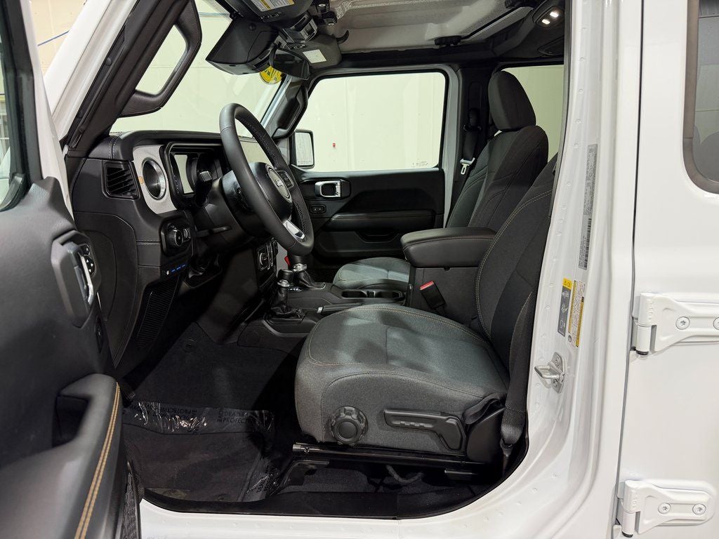 2025 Jeep Wrangler Sahara 4xe