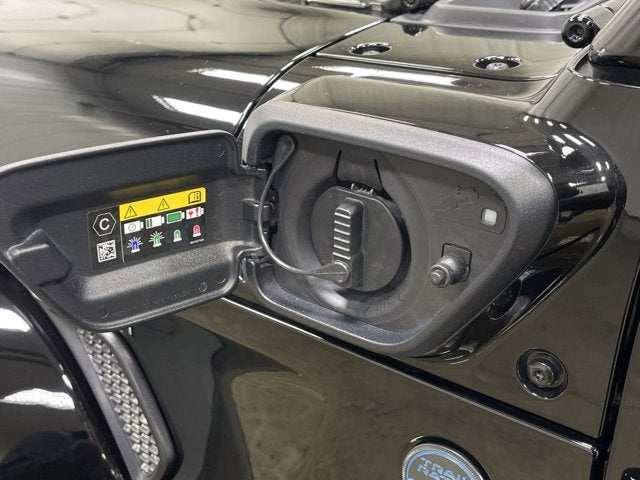 2025 Jeep Wrangler 4xe Sahara 4x4