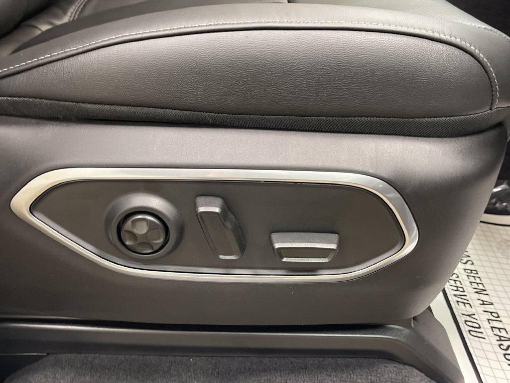2027 Jeep Grand Wagoneer Upland